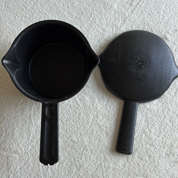 Pampered Chef Black 4 cups Microwave Steamer Small Pot Lock Lid made in USA - Picture 2 of 6